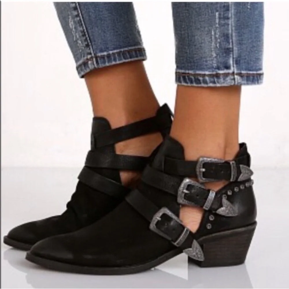 Dolce Vita Spur Western Buckle Ankle Booties Black Leather Size 9.5 Boho Moto